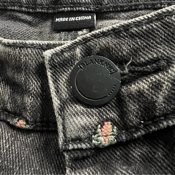 Blank NYC Black Jeans with Pink Floral embroider Design - Picture 6 of 7